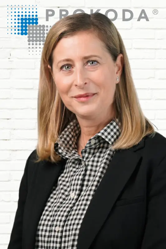 Portrait of Nicole Glaser